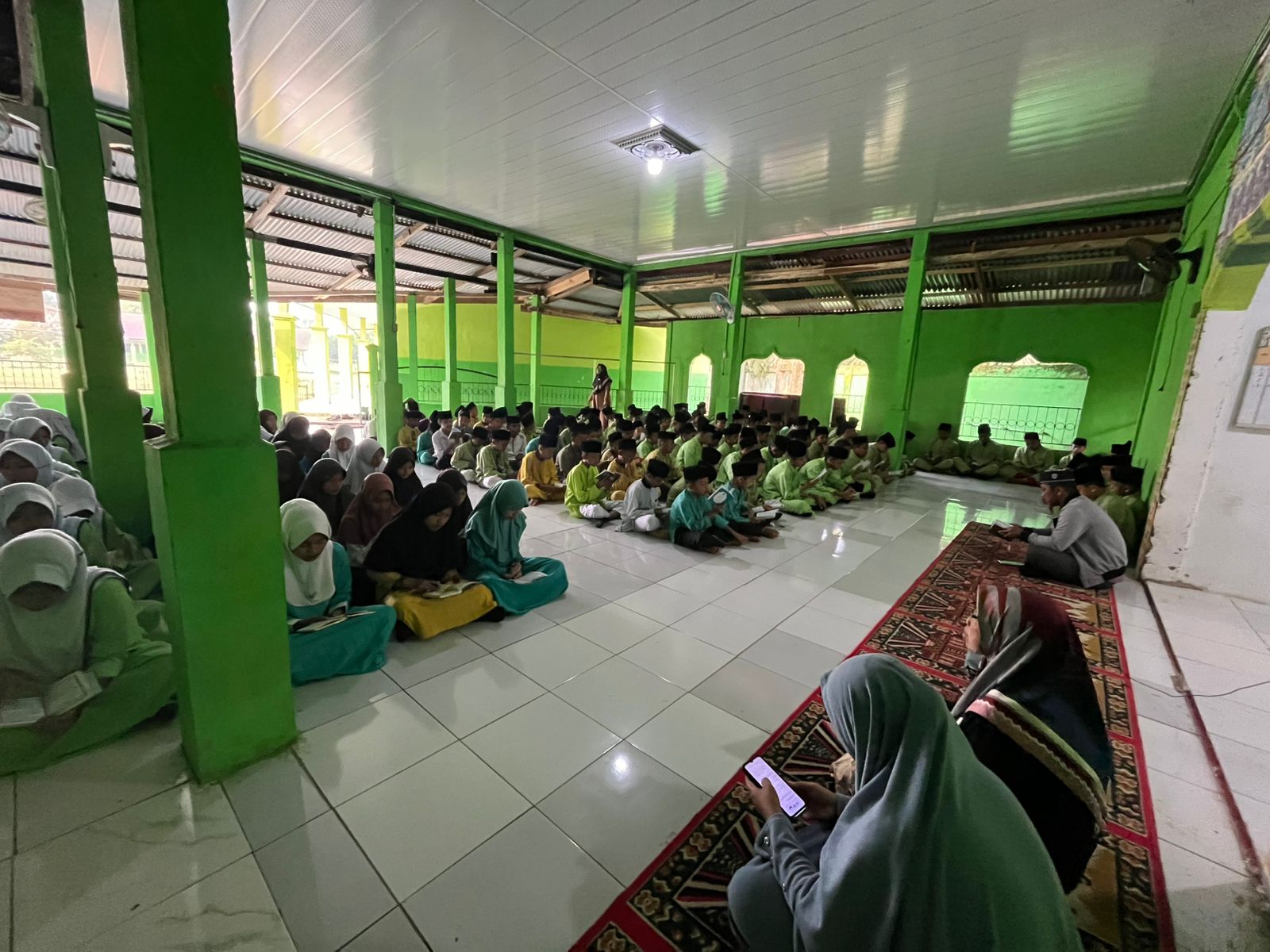 MTsN 5 Batang Hari Rutin Gelar Yasinan untuk Wujudkan Pembinaan Iman dan Optimisme Siswa