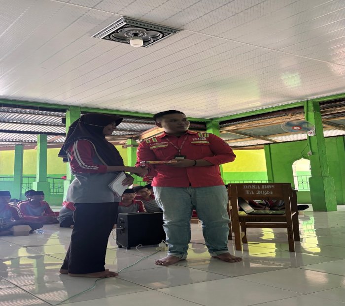 Siswa MTsN 5 Batang Hari Antusias Ikuti Sosialisasi Pengendalian Kebakaran Hutan dan Lahan serta Pendidikan Konservasi Siswa MTsN 5 Batang Hari Antusias Ikuti Sosialisasi Pengendalian Kebakaran Hutan dan Lahan serta Pendidikan Konservasi