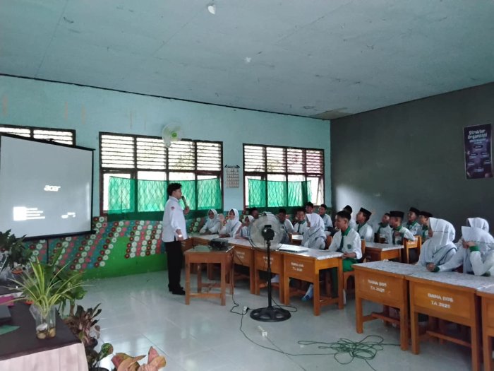 Peserta LDKS OSIM MTsN 5 Batang Hari Periode 2025–2026 Tunjukkan Antusiasme Tinggi dalam Mengikuti Rangkaian Kegiatan