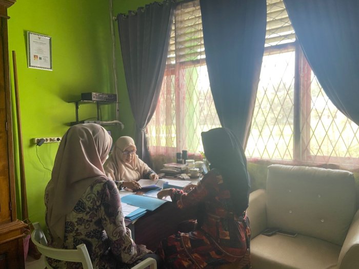 Jelang PKKM 2025, Kepala MTsN 5 Batang Hari Evaluasi Kesiapan Bidang Supervisi GTK