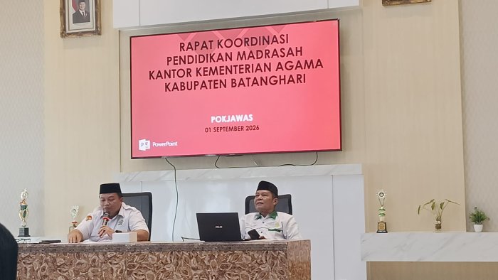 Kepala MTsN 5 Batang Hari Diwakili Suyanti, S. Pd. Hadiri Rakor Kepala Madrasah