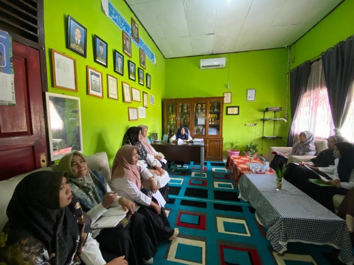 Matangkan Persiapan ZI, Ketua Bidang MTsN 5 Batang Hari Gelar Rapat Evaluasi Matangkan Persiapan ZI, Ketua Bidang MTsN 5 Batang Hari Gelar Rapat Evaluasi