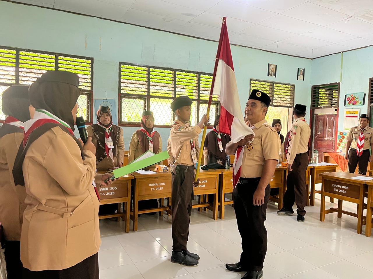 Hendra Gunawan, S.Pd.I Resmi Dilantik Sebagai Ketua Gugus Depan MTsN 5 Batang Hari