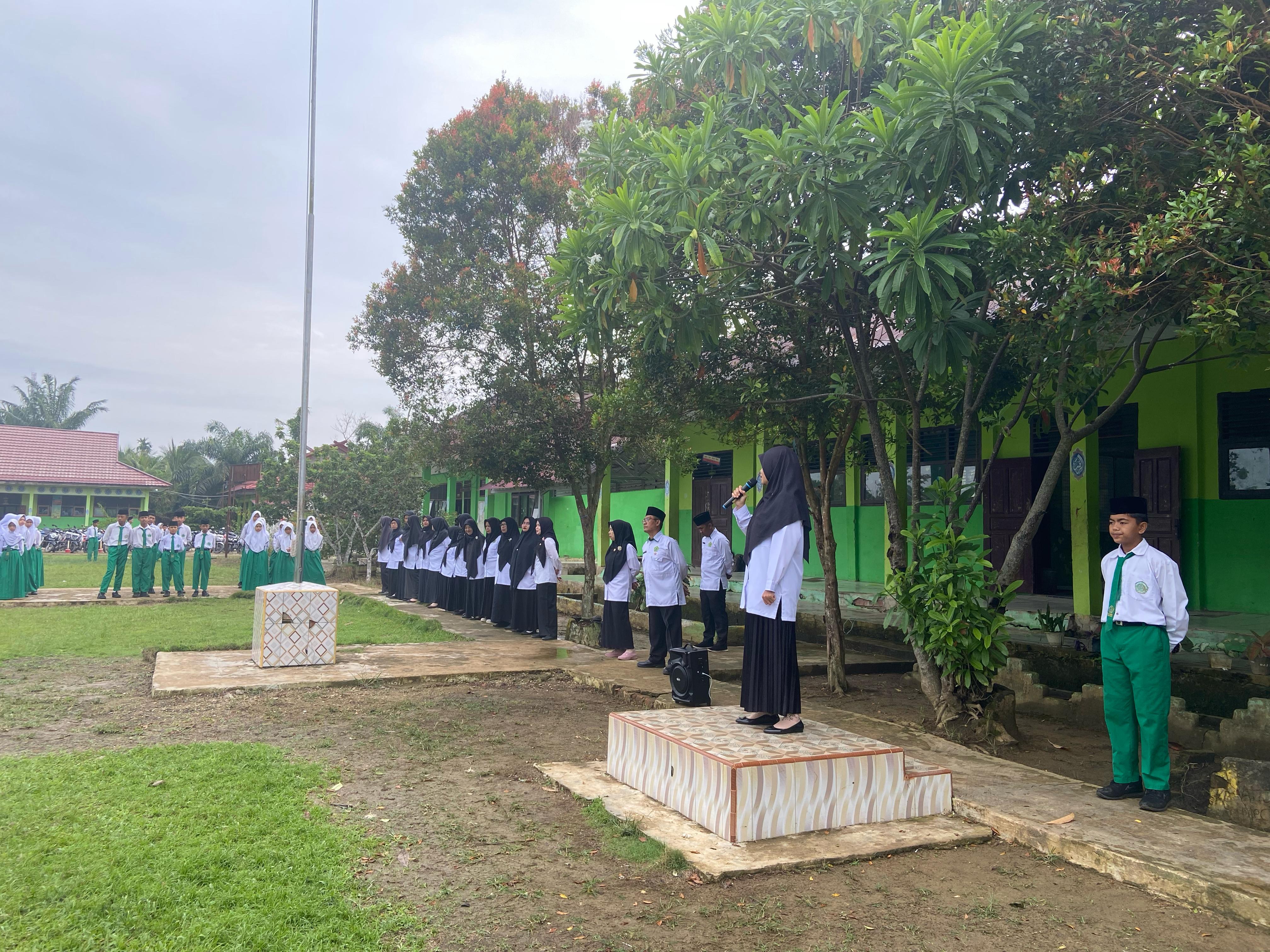 MENJELANG RAMADHAN,INI PESAN PEMBINA UPACARA