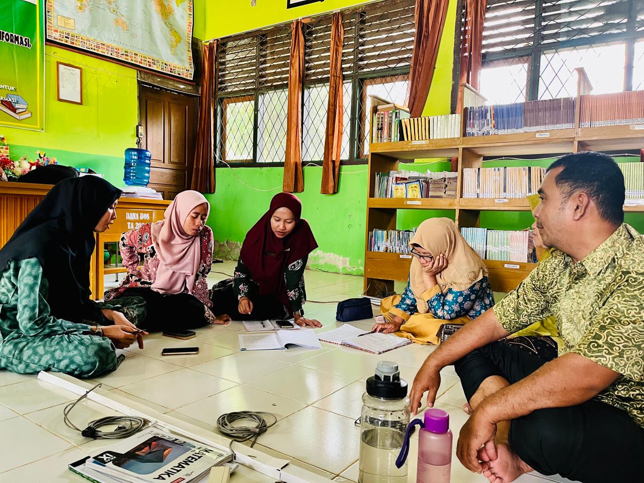 PANITIA PPDB MTSN 5 BATANG HARI GELAR RAPAT INTERNALL
