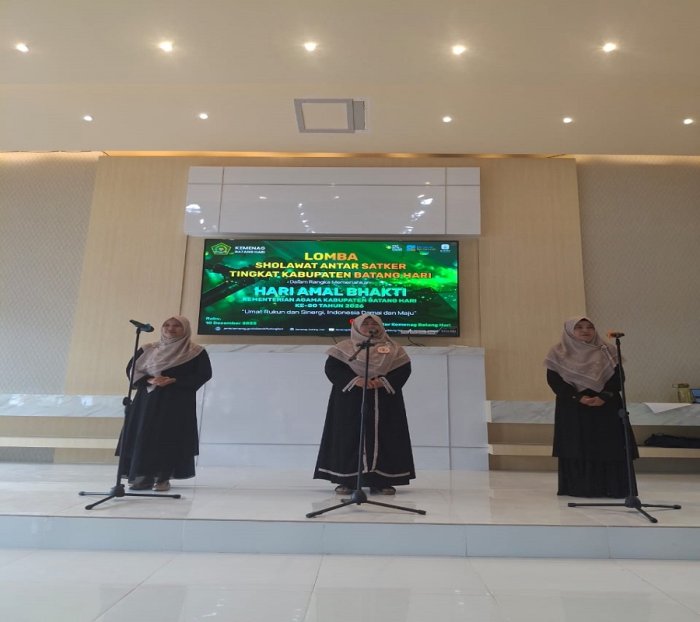 Lantunan Indah Tim Sholawat MTsN 5 Batang Hari Semarakkan PORSENI HAB Kemenag ke-80