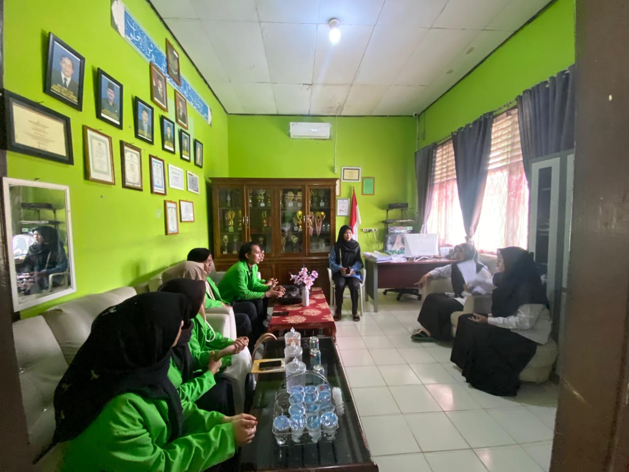 MTsN 5 Batanghari Terima Kunjungan Mahasiswa Universitas Batanghari (UNISBA) MTsN 5 Batanghari Terima Kunjungan Mahasiswa Universitas Batanghari (UNISBA)