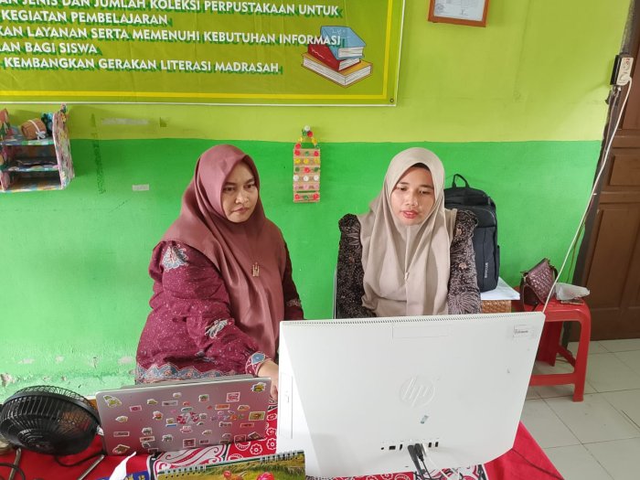 Perpustakaan MTsN 5 Batang Hari Terima Monitoring dan Evaluasi dari Tim Kemenag Kabupaten Batang Hari Perpustakaan MTsN 5 Batang Hari Terima Monitoring dan Evaluasi dari Tim Kemenag Kabupaten Batang Hari