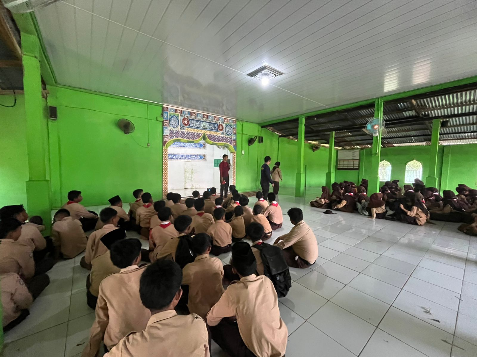Latihan Rutin Pramuka Gudep 04.141-04.142 MTs Negeri 5 Batang Hari Latihan Rutin Pramuka Gudep 04.141-04.142 MTs Negeri 5 Batang Hari
