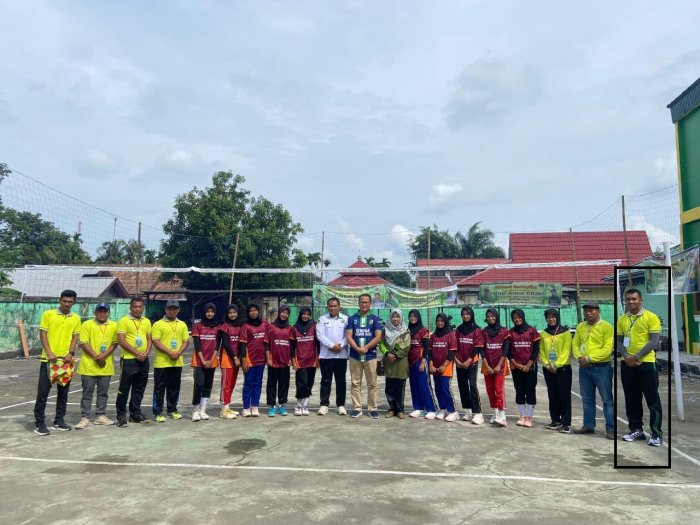 Guru PJOK MTsN 5 Batang Hari, Adi Gunawan, S.Pd., Gr., Jadi Panitia Porseni Kemenag ke-80 Cabang Bola Voli Tingkat MTs