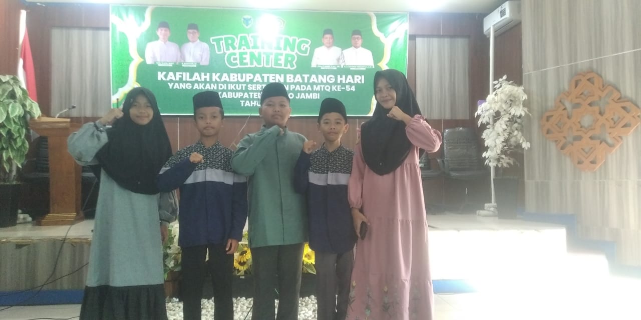 Lima Siswa MTsN 5 Batang Hari Ikuti Training Center Kafilah Kabupaten Batang Hari