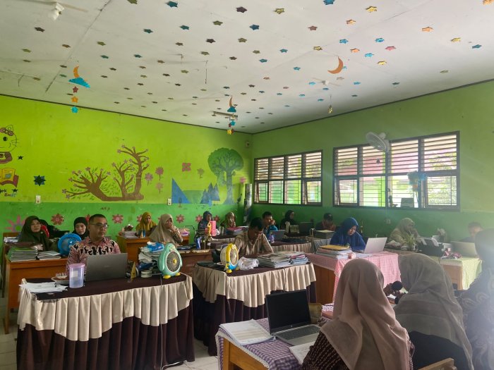Sambut Semester Ganjil 2026/2027, MTsN 5 Batang Hari Gelar Rapat Persiapan Sambut Semester Ganjil 2026/2027, MTsN 5 Batang Hari Gelar Rapat Persiapan