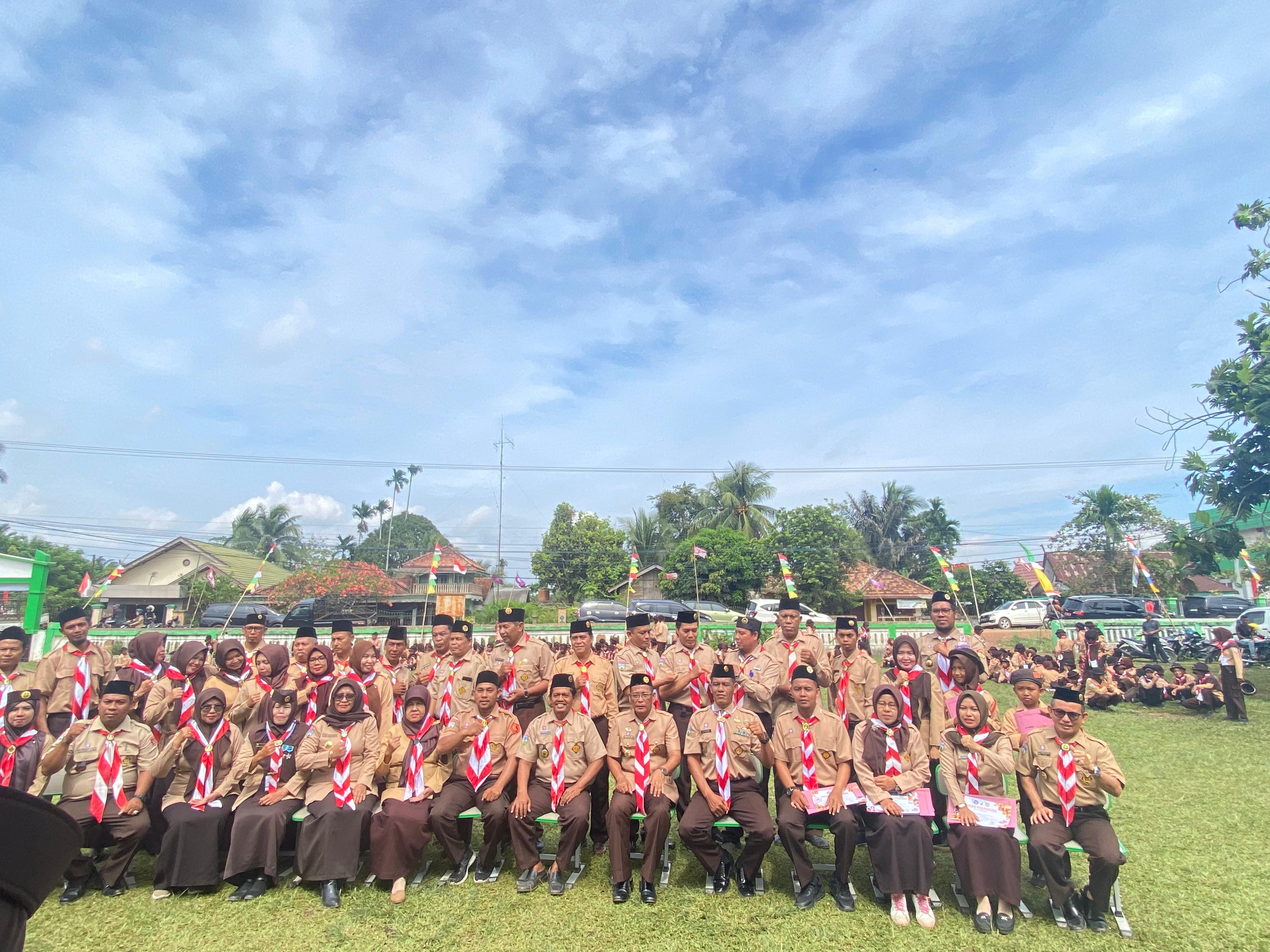 Wakasis MTsN 5 Batang Hari Ikuti Upacara HUT Pramuka dan Penutupan Jambore Ranting Kecamatan Pemayung Wakasis MTsN 5 Batang Hari Ikuti Upacara HUT Pramuka dan Penutupan Jambore Ranting Kecamatan Pemayung