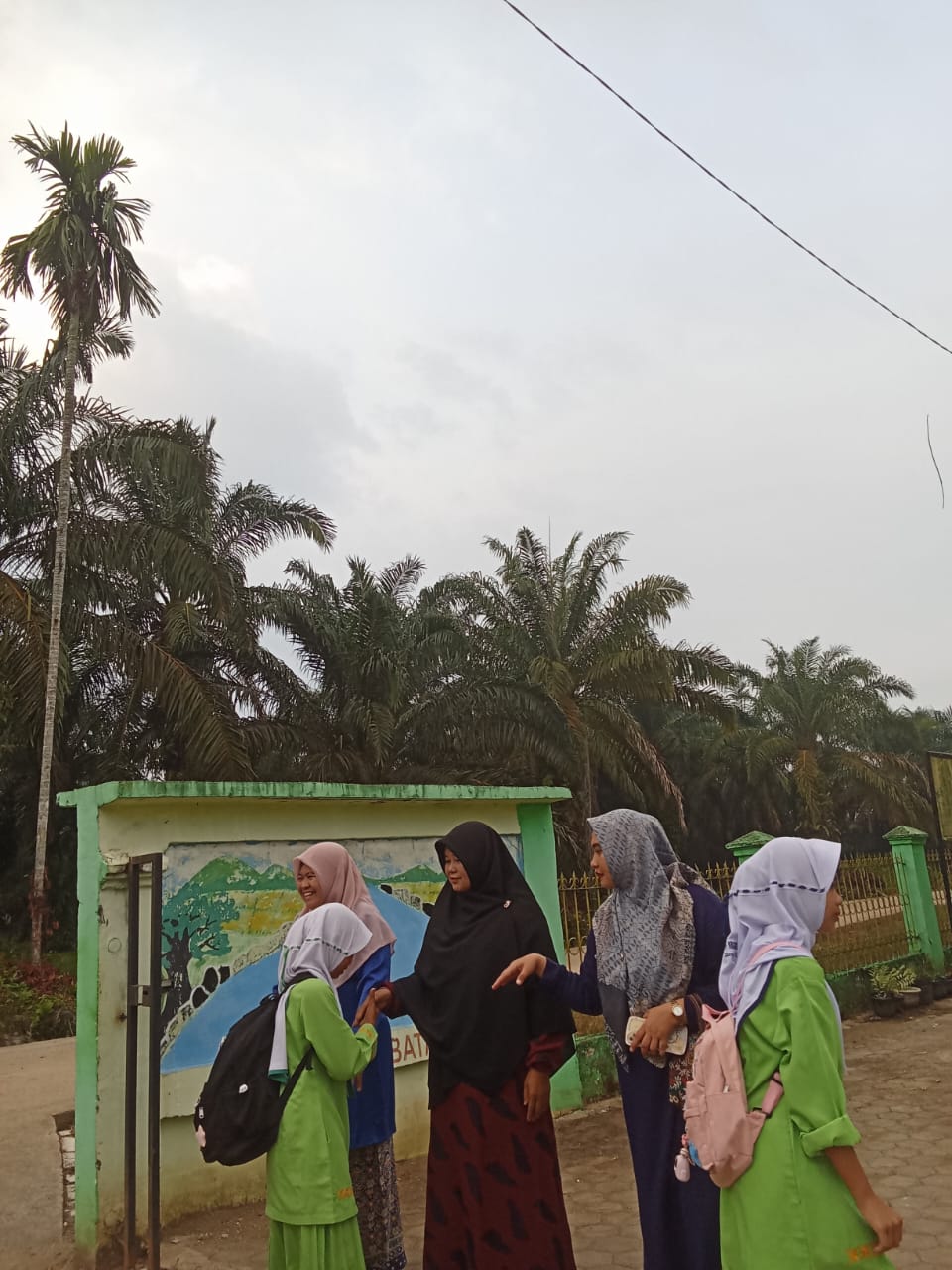 MTsN 5 Batang Hari Terapkan Program 5S dengan Konsistensi Tinggi