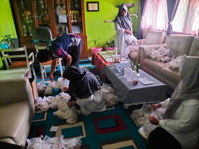 Distribusi MBG Ramadan, Wali Kelas Pastikan Berjalan Tertib dan Lancar