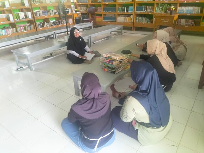 MTsN 5 Batang Hari Gelar Rapat Koordinasi dengan Pengelola Kantin MTsN 5 Batang Hari Gelar Rapat Koordinasi dengan Pengelola Kantin