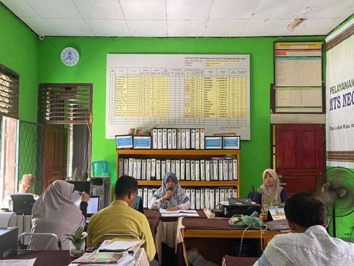 MTsN 5 Batang Hari Gelar Rapat Koordinasi Hari Terakhir Pembelajaran di Bulan Ramadhan MTsN 5 Batang Hari Gelar Rapat Koordinasi Hari Terakhir Pembelajaran di Bulan Ramadhan