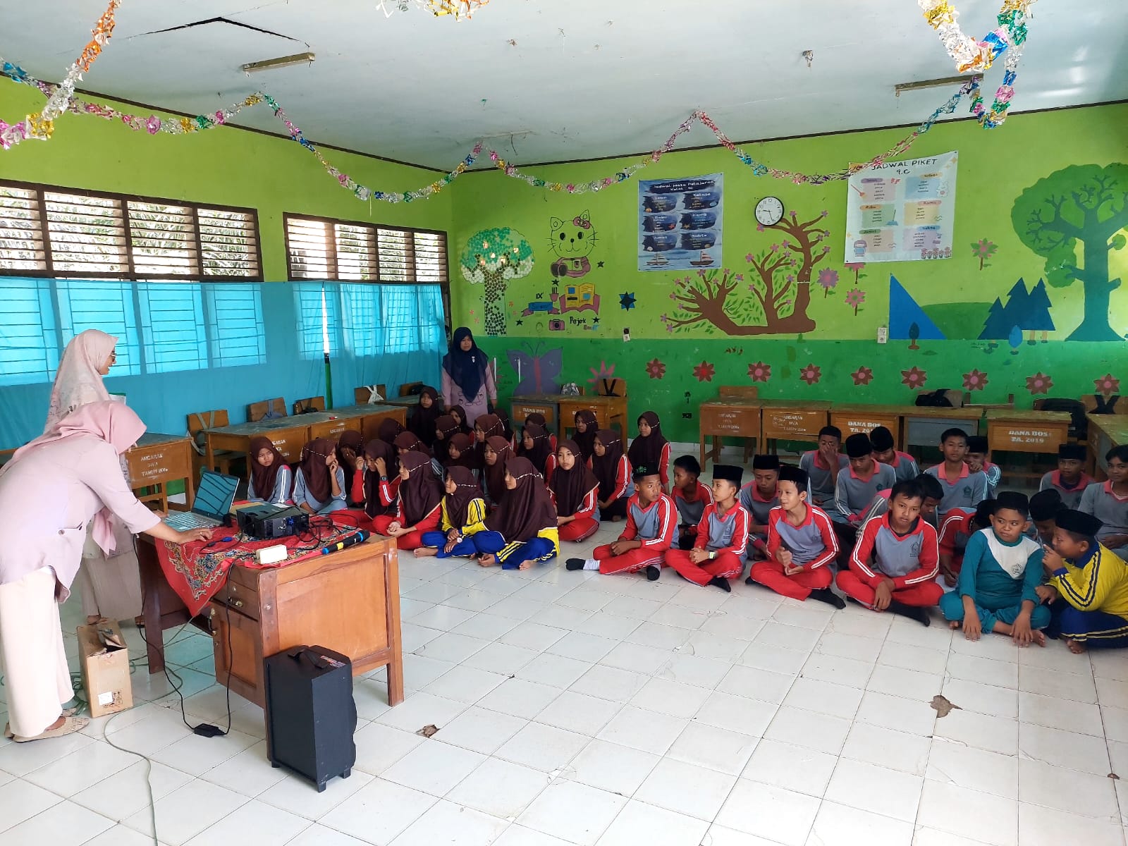 PUSKESMAS JEMBATAN MAS LAKUKAN PENYULUHAN KESEHATAN REPRODUKSI REMAJA PADA SISWA-SISWI MTSN 5 BATANG HARI