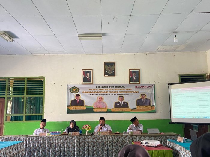 Kasi Penmad Afrizal, M.Pd. Buka Kegiatan Studi Kerja MTsN 5 Batang Hari ke MTsN 4 Batang Hari tentang Zona Integritas Kasi Penmad Afrizal, M.Pd. Buka Kegiatan Studi Kerja MTsN 5 Batang Hari ke MTsN 4 Batang Hari tentang Zona Integritas