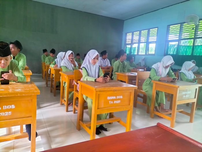 ASAS Genap Kelas IX MTsN 5 Batang Hari Tahun Pelajaran 2025/2026 Berakhir Sukses ASAS Genap Kelas IX MTsN 5 Batang Hari Tahun Pelajaran 2025/2026 Berakhir Sukses