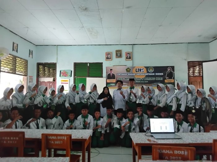 MTsN 5 Batang Hari Gelar Latihan Dasar Kepemimpinan bagi OSIM, Cetak Generasi Pemimpin Muda Berkarakter