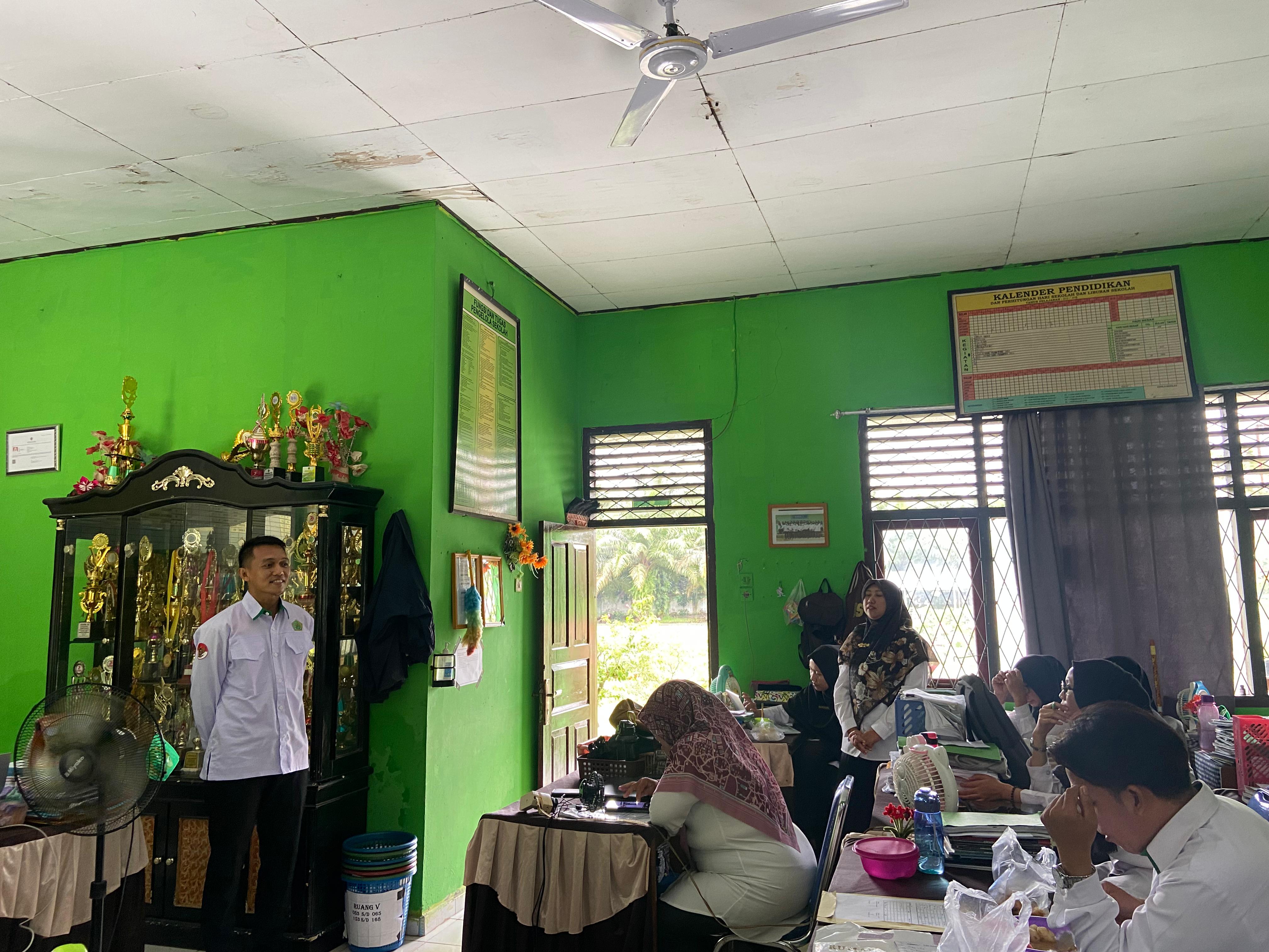 Perkenalan Singkat dengan Guru PJOK CPNS 2024 Usai Lapor Diri Perkenalan Singkat dengan Guru PJOK CPNS 2024 Usai Lapor Diri