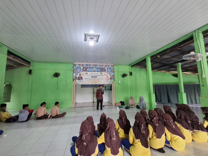 20 Siswa MTsN 5 Batang Hari Ikuti Pembinaan dan Pemeriksaan Hemoglobin serta Gula Darah