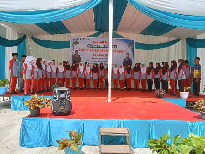 MTsN 5 Batang Hari Gelar Gladi Bersih Pelepasan Siswa Kelas IX Tahun Pelajaran 2025/2026