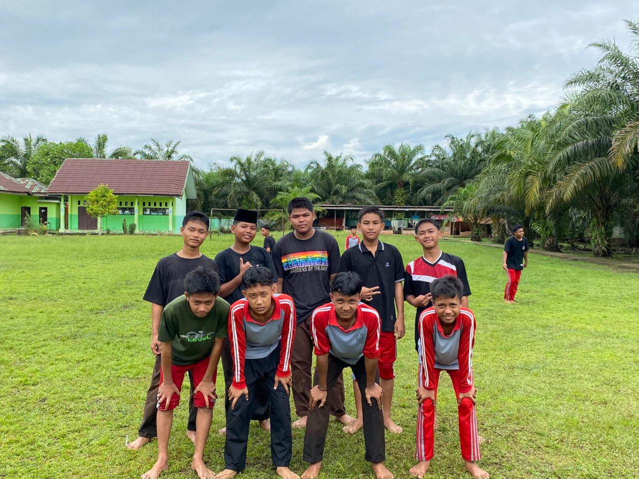 Pencetak Top Score Pada Pertandingan Futsal Class Meeting di MTsN 5 Batang Hari Pencetak Top Score Pada Pertandingan Futsal Class Meeting di MTsN 5 Batang Hari