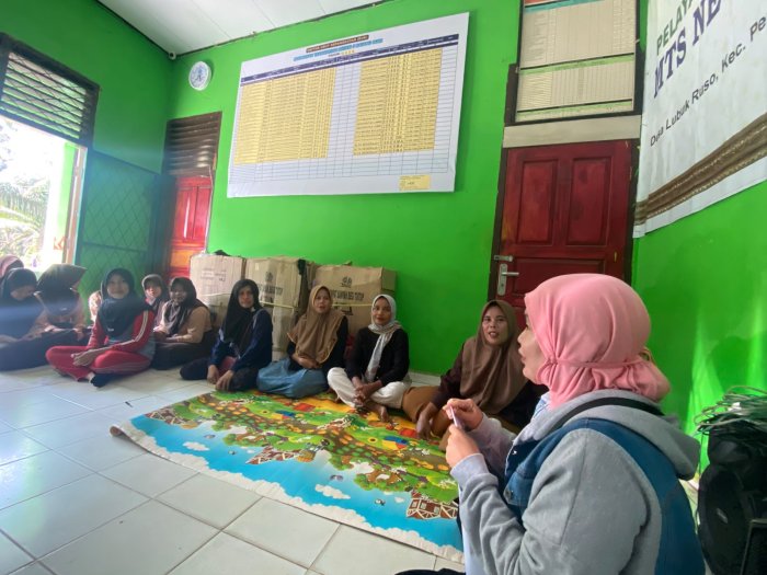 Waka Kesiswaan MTsN 5 Batang Hari Sosialisasikan Juknis PIP Tahun 2026 kepada Wali Siswa dan Siswa Kelas IX
