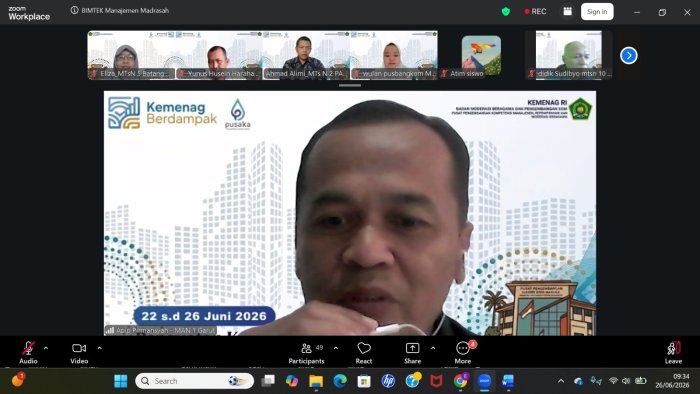 Kaur TU MTsN 5 Batang Hari Tuntaskan Bimtek Penguatan Kepemimpinan Transformasional dengan Penuh Semangat Kaur TU MTsN 5 Batang Hari Tuntaskan Bimtek Penguatan Kepemimpinan Transformasional dengan Penuh Semangat