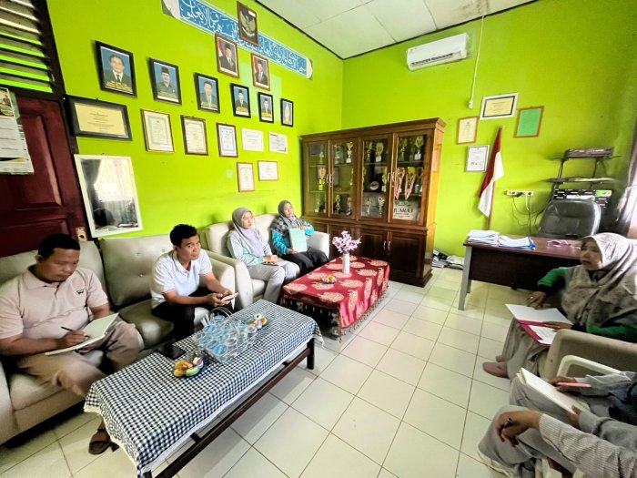 MTsN 5 Batang Hari Gelar Rapat Koordinasi Bersama Komite Madrasah MTsN 5 Batang Hari Gelar Rapat Koordinasi Bersama Komite Madrasah