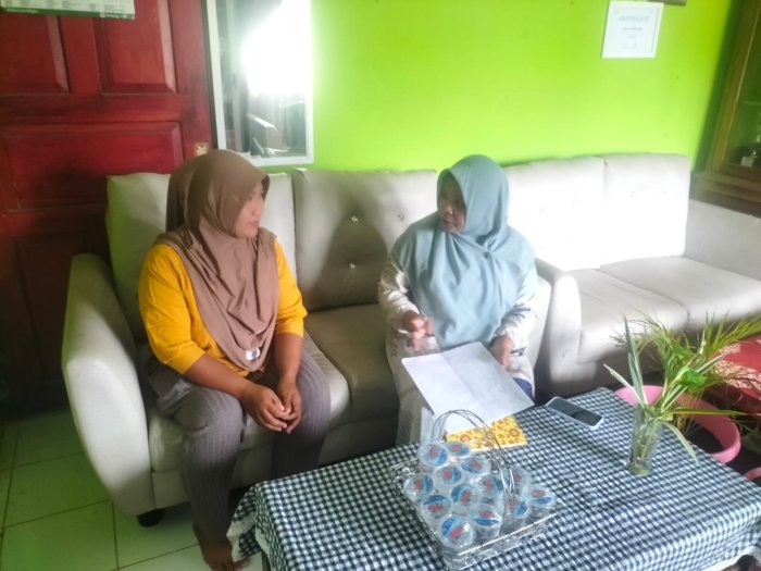 MTsN 5 Batang Hari Upayakan Pembinaan Siswa melalui Diskusi Wali Kelas IXC dan Wali Siswa