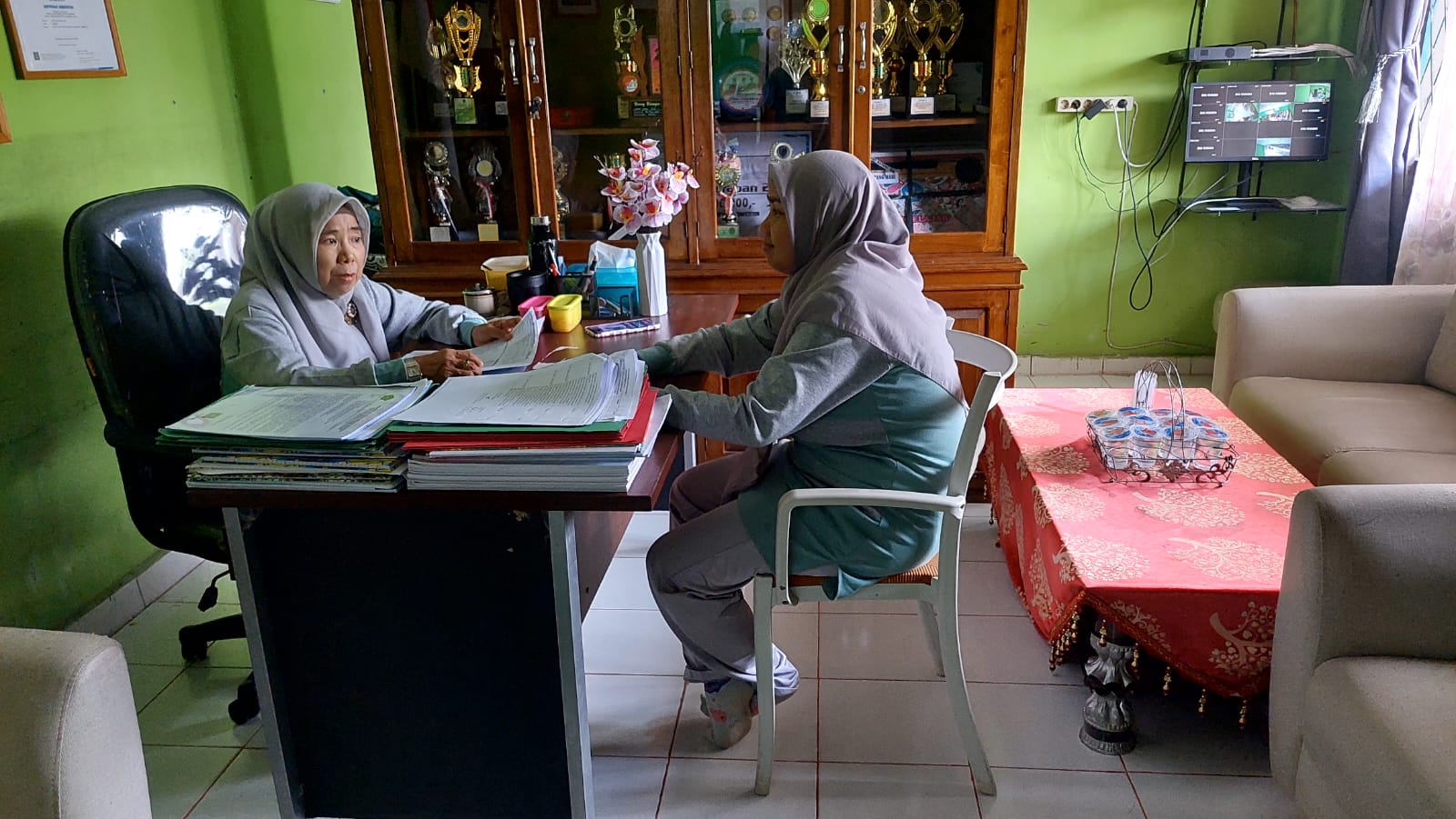 TINGKATKAN SINERGITAS, WAKA HUMAS BERKOORDINASI DENGAN KEPALA MADRASAH TINGKATKAN SINERGITAS, WAKA HUMAS BERKOORDINASI DENGAN KEPALA MADRASAH