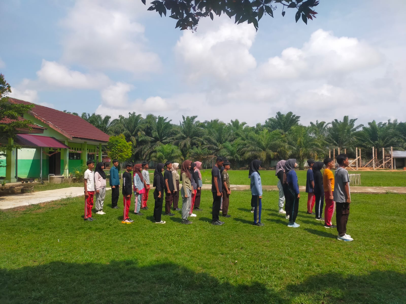 Usaha Meraih Kemenagan, MTsN 5 Batang Hari Gelar Latihan LKBB Menjelang Lomba HUT RI keâ€“80