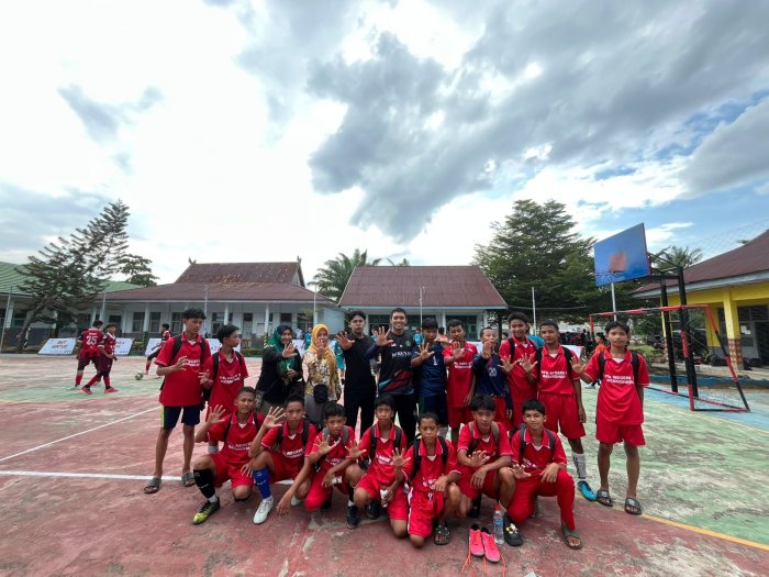 Tim Futsal MTsN 5 Batang Hari A Lolos ke Babak Final Liga Smandel