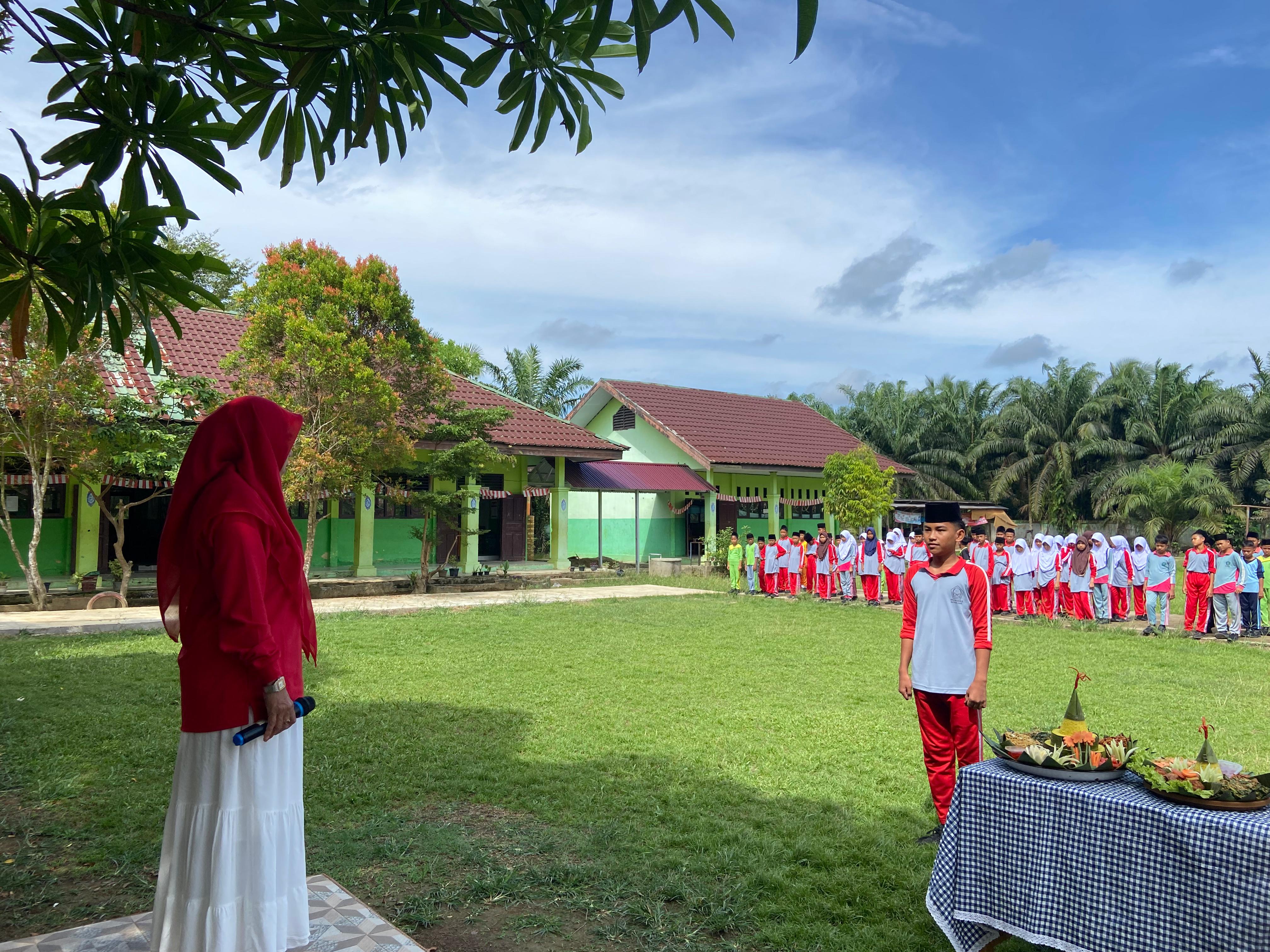 MTsN 5 Batang Hari Gelar Apel Peringatan HUT RI Ke-80 dan Milad Ke-22 Madrasah