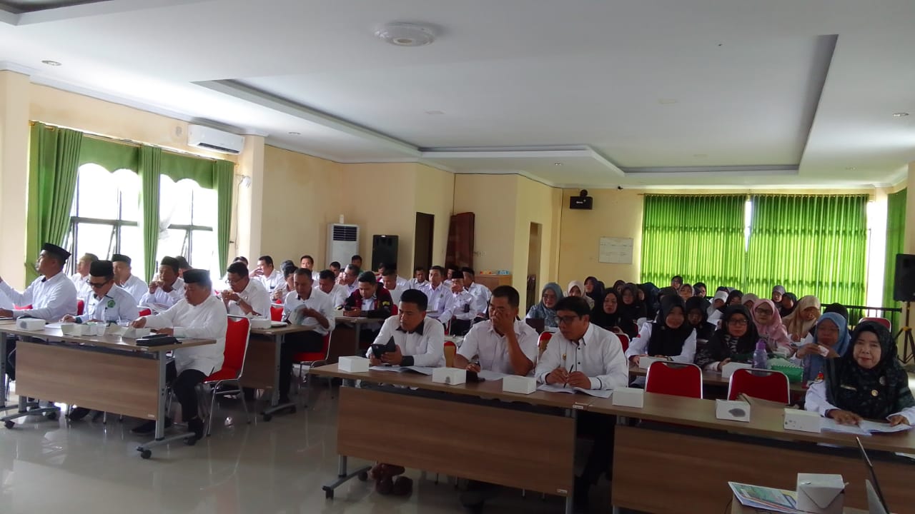 MTsN 5 Batang Hari Ikuti Rapat Anggota Tahunan (RAT) Koperasi AL-Karomah Tahun Buku 2024