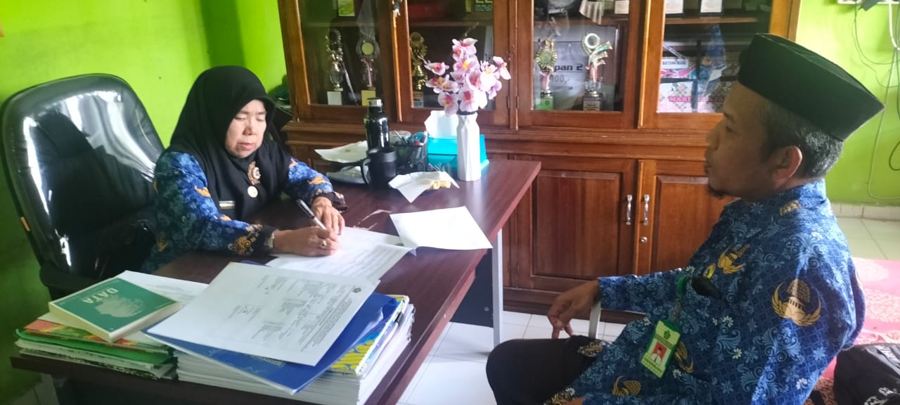 MTSN 5 BATANG HARI TANDATANGANI MOU KERJASAMA DENGAN KUA KECAMATAN PEMAYUNG