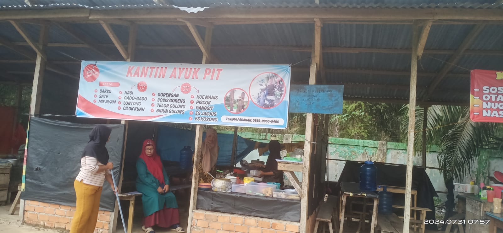 MONITORING KANTIN MADRASAH OLEH KATUA PENGELOLA KANTIN MADRASAH MONITORING KANTIN MADRASAH OLEH KATUA PENGELOLA KANTIN MADRASAH