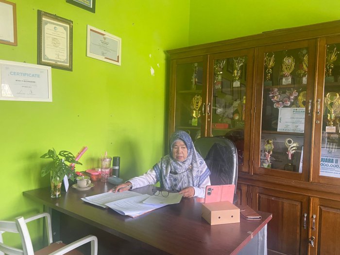 Melalui Zoom, MTsN 5 Batang Hari Ikuti Rapat Pemetaan Beban Kerja Guru Melalui Zoom, MTsN 5 Batang Hari Ikuti Rapat Pemetaan Beban Kerja Guru