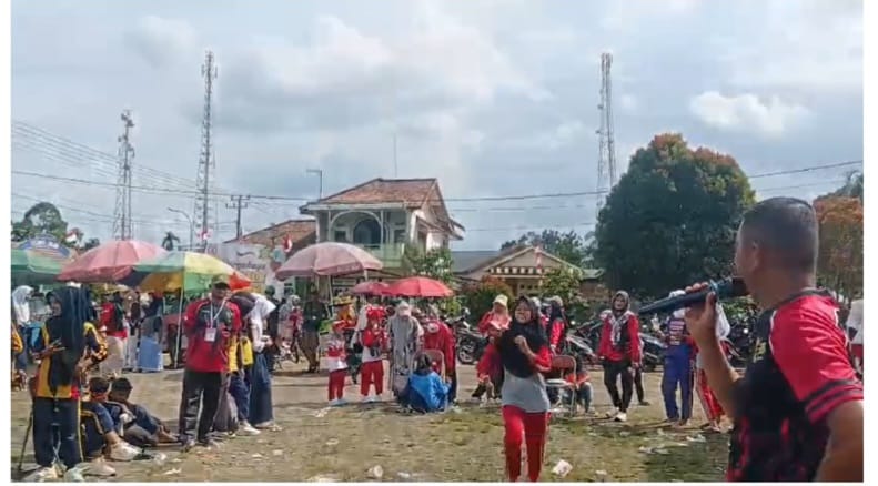 Siswa MTsN 5 Batang Hari Antusias Ikuti Berbagai Lomba Semarak HUT RI