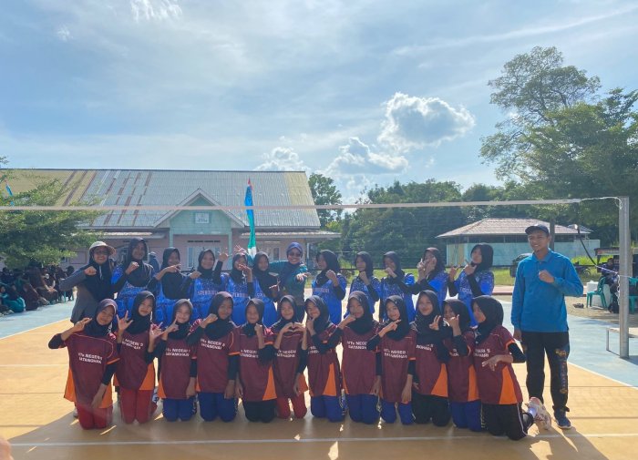 Tim Voli Putri MTsN 5 Batang Hari Raih Juara 2 pada Ajang ASHCO (Ash Shiddiqii Competition) 2025 Tim Voli Putri MTsN 5 Batang Hari Raih Juara 2 pada Ajang ASHCO (Ash Shiddiqii Competition) 2025