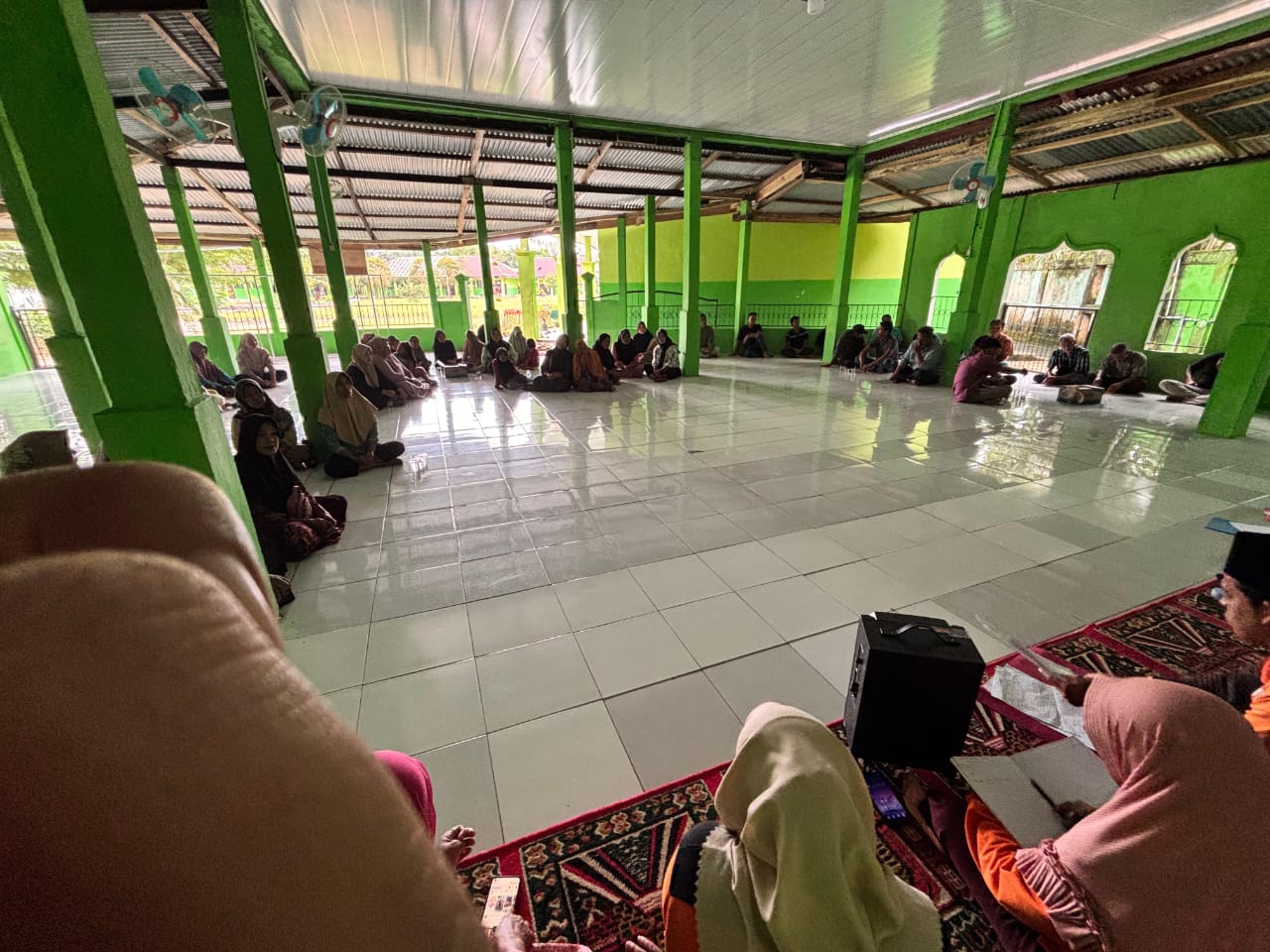 KOMITE MADRASAH MENGADAKAN RAPAT KOMITE PERSIAPAN ACARA PELEPASAN KELAS IX KOMITE MADRASAH MENGADAKAN RAPAT KOMITE PERSIAPAN ACARA PELEPASAN KELAS IX