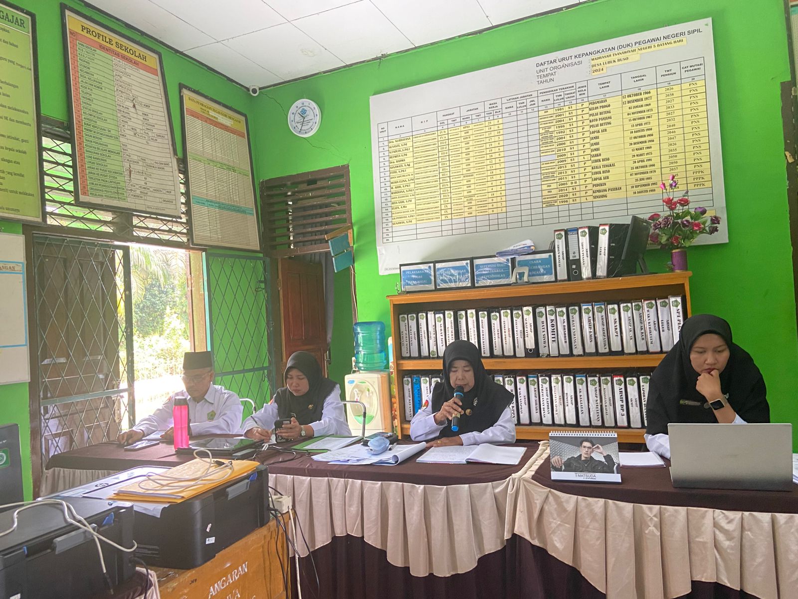 MTSN 5 BATANG HARI LAKSANAKAN RAPAT PEMBINAAN DAN EVALUASI SELURUH TENAGA PENDIDIK DAN KEPENDIDIKAN MTSN 5 BATANG HARI LAKSANAKAN RAPAT PEMBINAAN DAN EVALUASI SELURUH TENAGA PENDIDIK DAN KEPENDIDIKAN