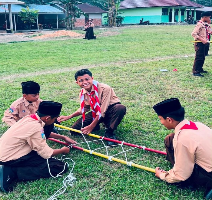 LT 1 Gudep 04.141-04.142 MTsN 5 Batang Hari, Tumbuhkan Semangat, Disiplin, dan Kreativitas Pramuka