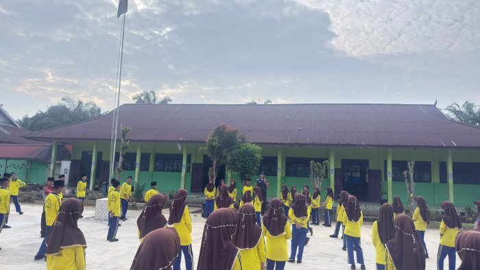 Pembina OSIM MTsN 5 Batang Hari Gelar Sosialisasi Pemilihan Ketua dan Wakil Ketua OSIM Periode 2026/2027 Pembina OSIM MTsN 5 Batang Hari Gelar Sosialisasi Pemilihan Ketua dan Wakil Ketua OSIM Periode 2026/2027