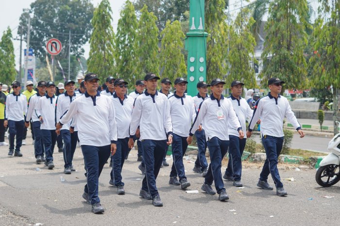 Adi Gunawan, S.Pd., Gr. Wakili MTsN 5 Batang Hari dalam Tim LKBB Kemenag pada Pawai Pembangunan Kabupaten Batang Hari