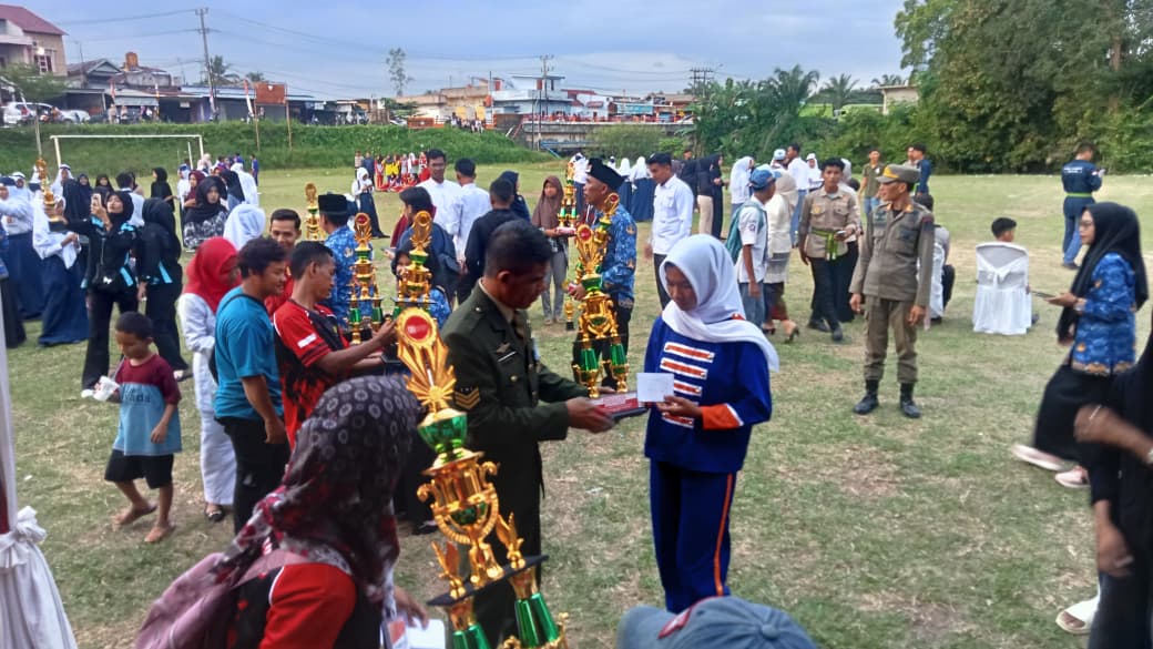 MTsN 5 Batang Hari Raih Juara 3 Lomba Drum Band Tingkat SMP/MTs pada Peringatan HUT RI MTsN 5 Batang Hari Raih Juara 3 Lomba Drum Band Tingkat SMP/MTs pada Peringatan HUT RI