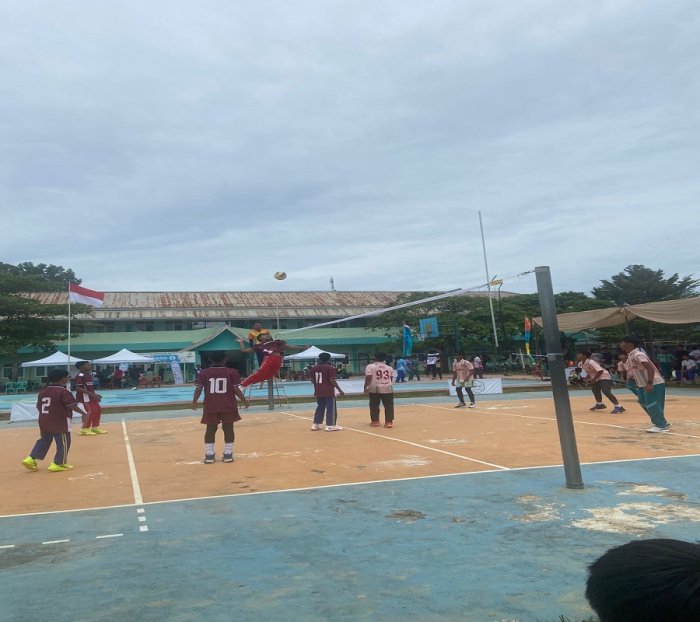 Tim Voli Putra MTsN 5 Batang Hari Tumbangkan Tuan Rumah Ash-Shiddiqii A di ASHCO IV Tim Voli Putra MTsN 5 Batang Hari Tumbangkan Tuan Rumah Ash-Shiddiqii A di ASHCO IV